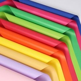 Bom preço. Papel de embalagem floral de dopamina de duas cores BOPP de dois lados em muitas cores on-line