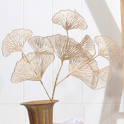 Bom preço. Bouquet de Folhas de Ginkgo de Ano Novo Ornamento de interiores Folhas de seda Flores Tianjin Fabricante Processamento personalizado Flores falsas on-line