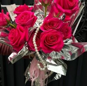 Bom preço. Papel de embrulho floral espelhado metálico reflexivo prateado BOPP à prova d'água para floristas on-line