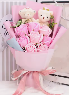 Bom preço. Sabão rosa buquê caixa de presente sabão flor artificial com urso e led aniversário dia dos namorados presente de casamento on-line