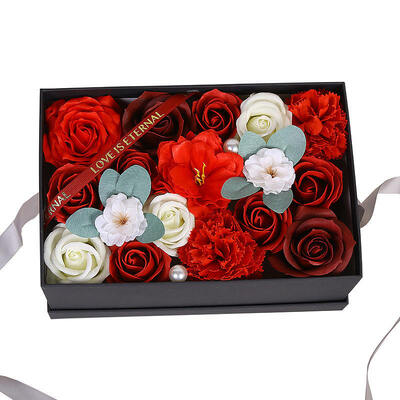 Bom preço. Novo Design Imortal Sabão de Seda Artificial Rosa Caixa de Presente Mini Bouquet de Flores Para A Parede Decoração Doméstica Modelo de Presente de Natal de Natal on-line