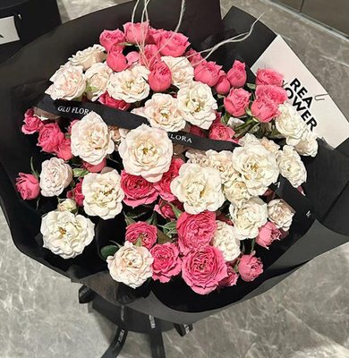 Bom preço. Dia dos Namorados e Dia da Mãe Bouquet Preservado Sophie Rosas e Flores de Sabão Realistas Elegante Presente em Balde Abraçável on-line