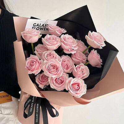 Bom preço. Flores artificiais perfumadas feitas à mão Presentes de Dia dos Namorados Preços por atacado personalizáveis Sapão de alta qualidade Bouquet de flores on-line
