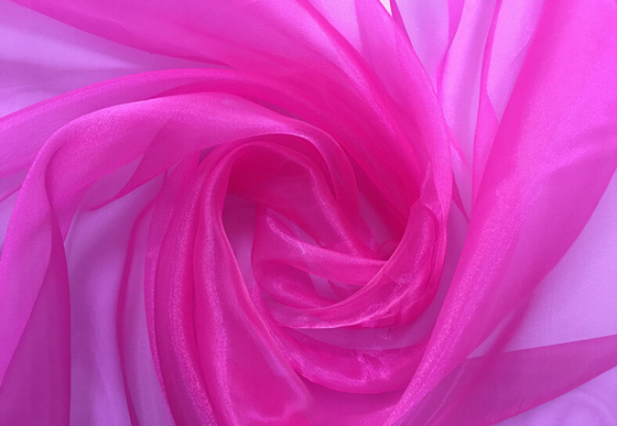 Bom preço. 50GSM Organza Tulle Rolls Anti-estática para decoração de eventos on-line