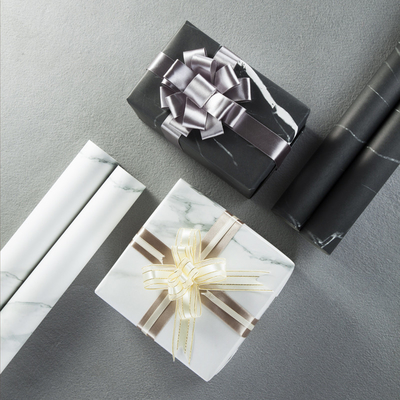Bom preço. OEM de papel do rolo 72cmx52cm do papel de embrulho de mármore preto branco do efeito para a decoração do presente on-line